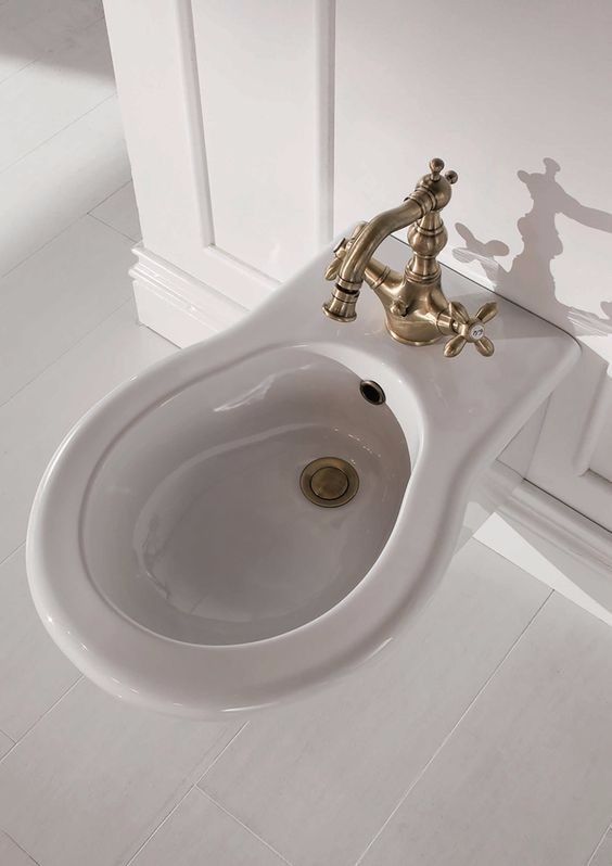 在日本卫生间一般都是怎样的,日本洗手间有什么不一样