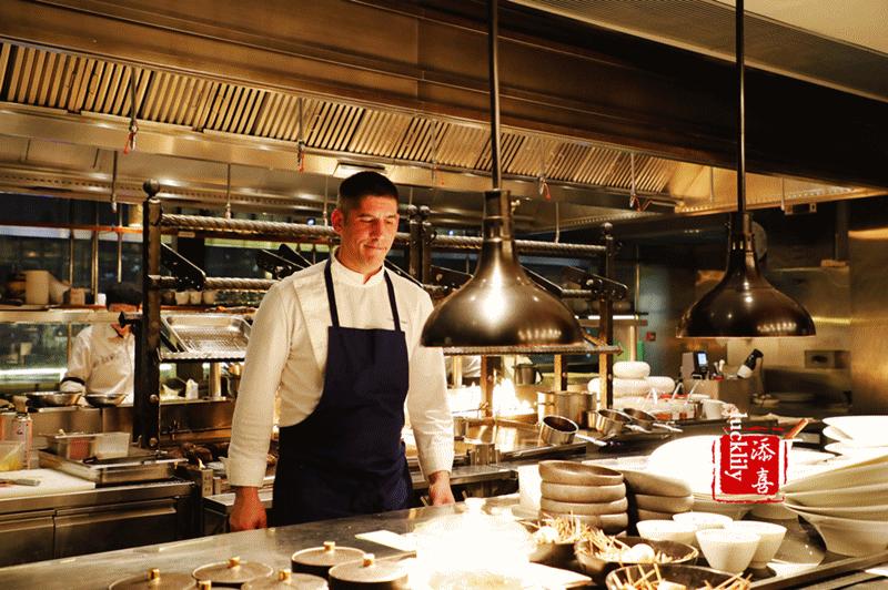 上海静安香格里拉大酒店夜景,上海静安香格里拉五星级酒店