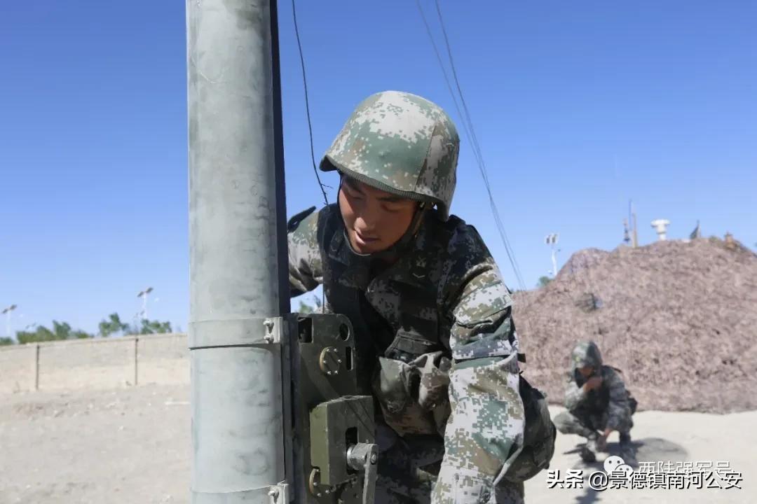 军恋分手要还服役章给他吗,军恋分手回来找你复合