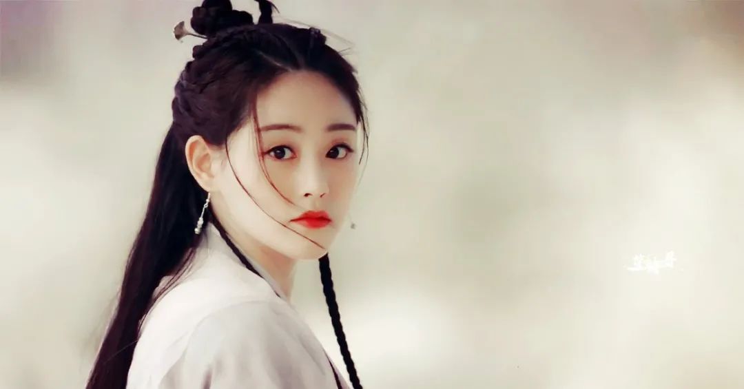 嘉行“重男轻女”，女艺人抠脚8个月，男艺人集体出逃？