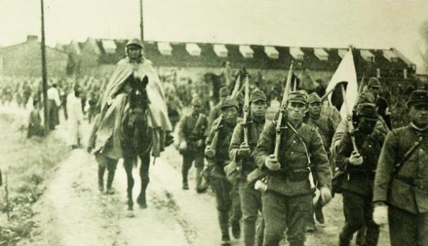 乡民要求处死“双枪老太婆”，毛主席亲自特批：一定要善待其家属