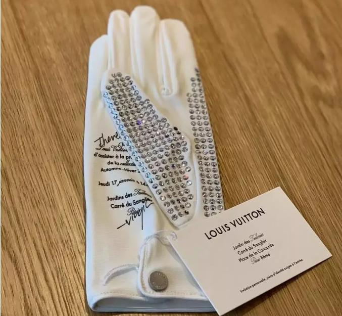 迈克尔杰克逊的女儿近况,迈克尔杰克逊的女儿新专辑