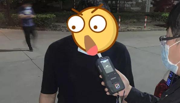 广州俩男子租车来斗门，不料途中熄火竟惹祸上身！警察将其带走回不去还车！