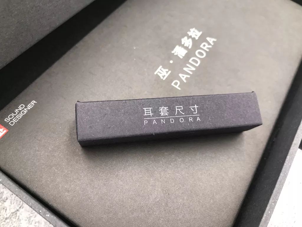 适合送给女生高颜值耳机,女士礼物高档实用耳机