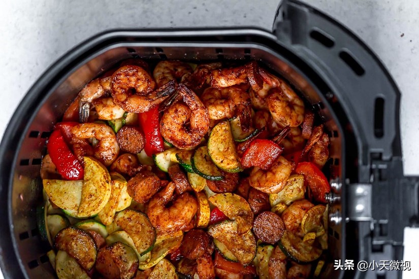 燃气灶台面太热怎么办,燃气灶做菜时面板很热