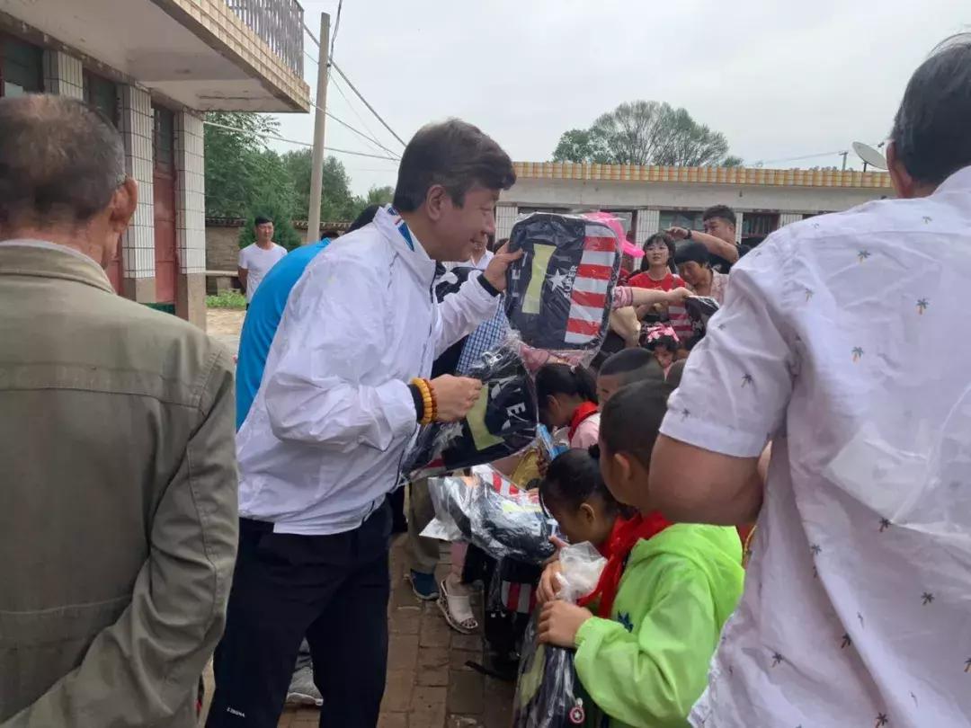 李毅王渊中国画巡展,李毅王渊对话完整视频