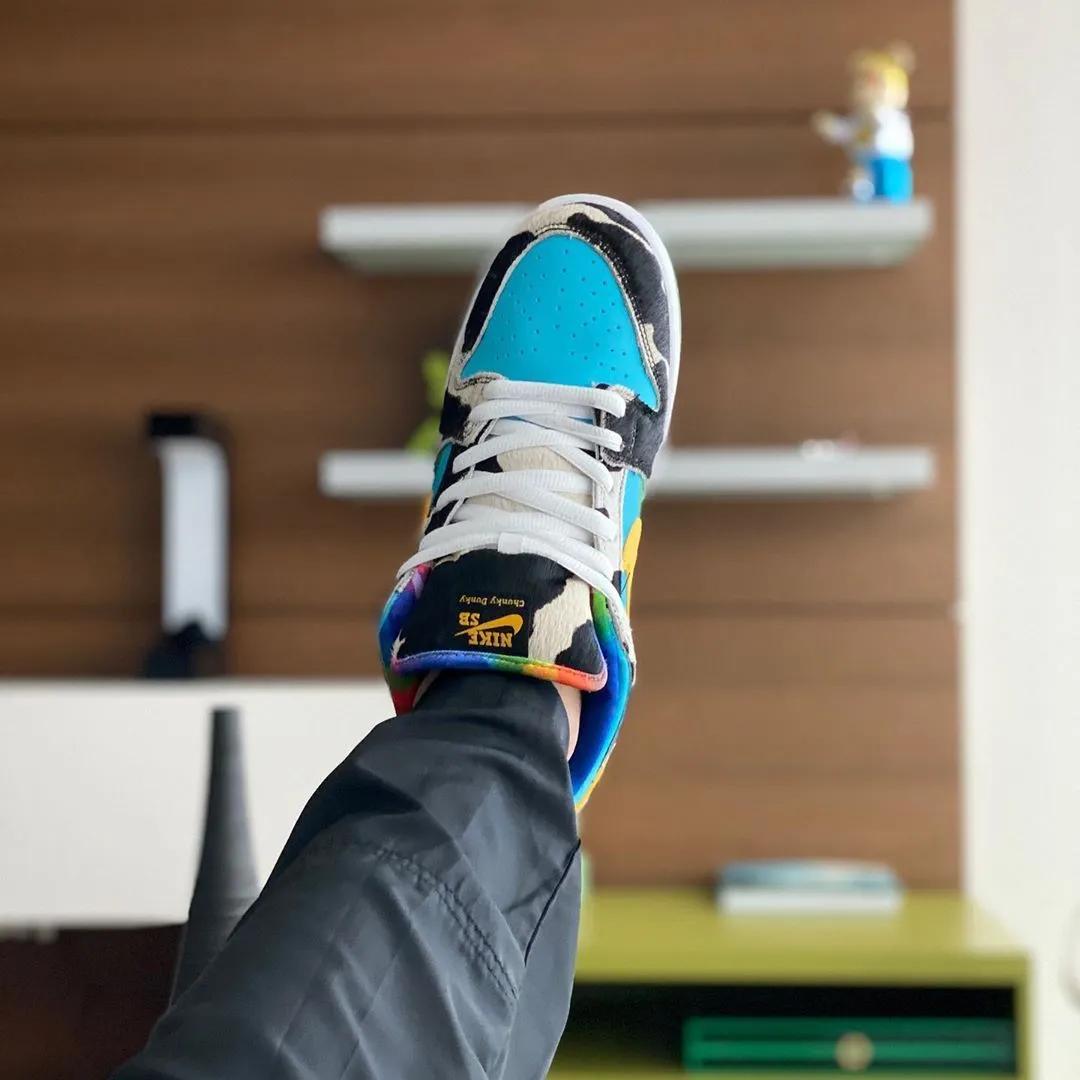 「每周联名X讯」众人骂丑,价格却直逼倒钩的鞋究竟长什么样?