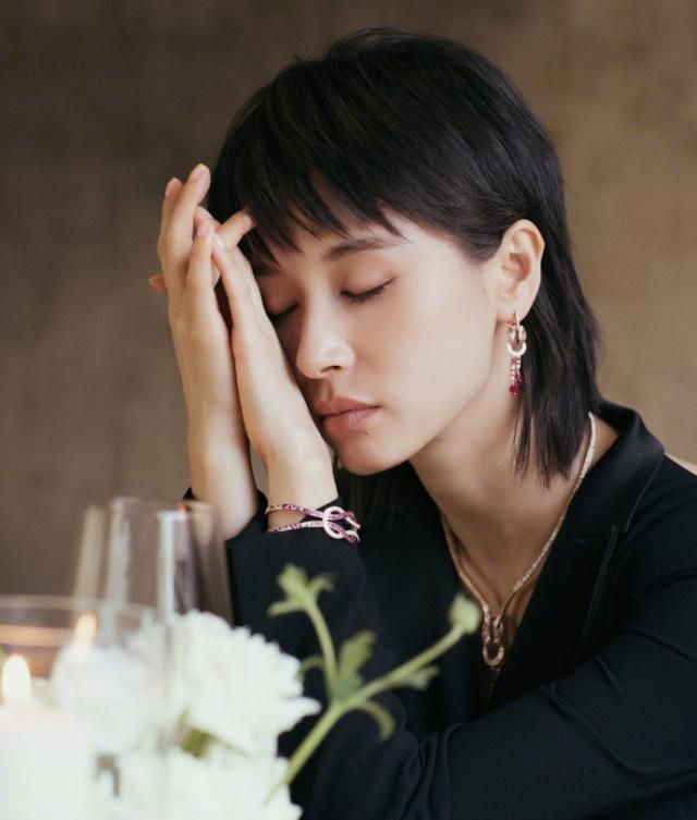 王子文长发好看还是短发好看,王子文发型短发同款