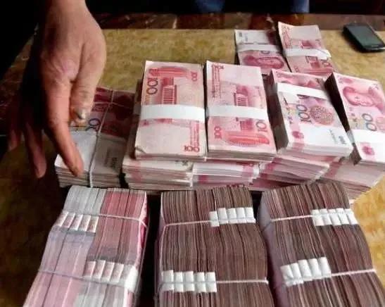 卖塑料原材料挣钱吗,卖一吨塑料能赚多少钱