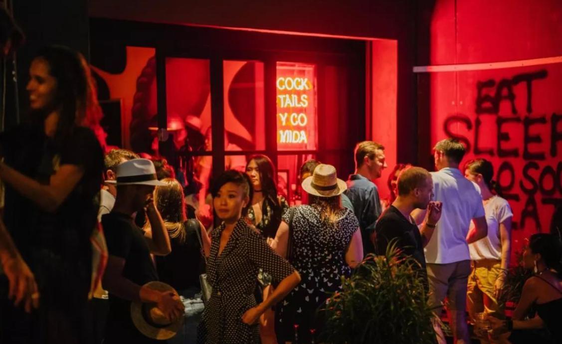 3亿人口的美国，沦为全球*交性**易第一目标国，揭露灯塔背后的黑暗