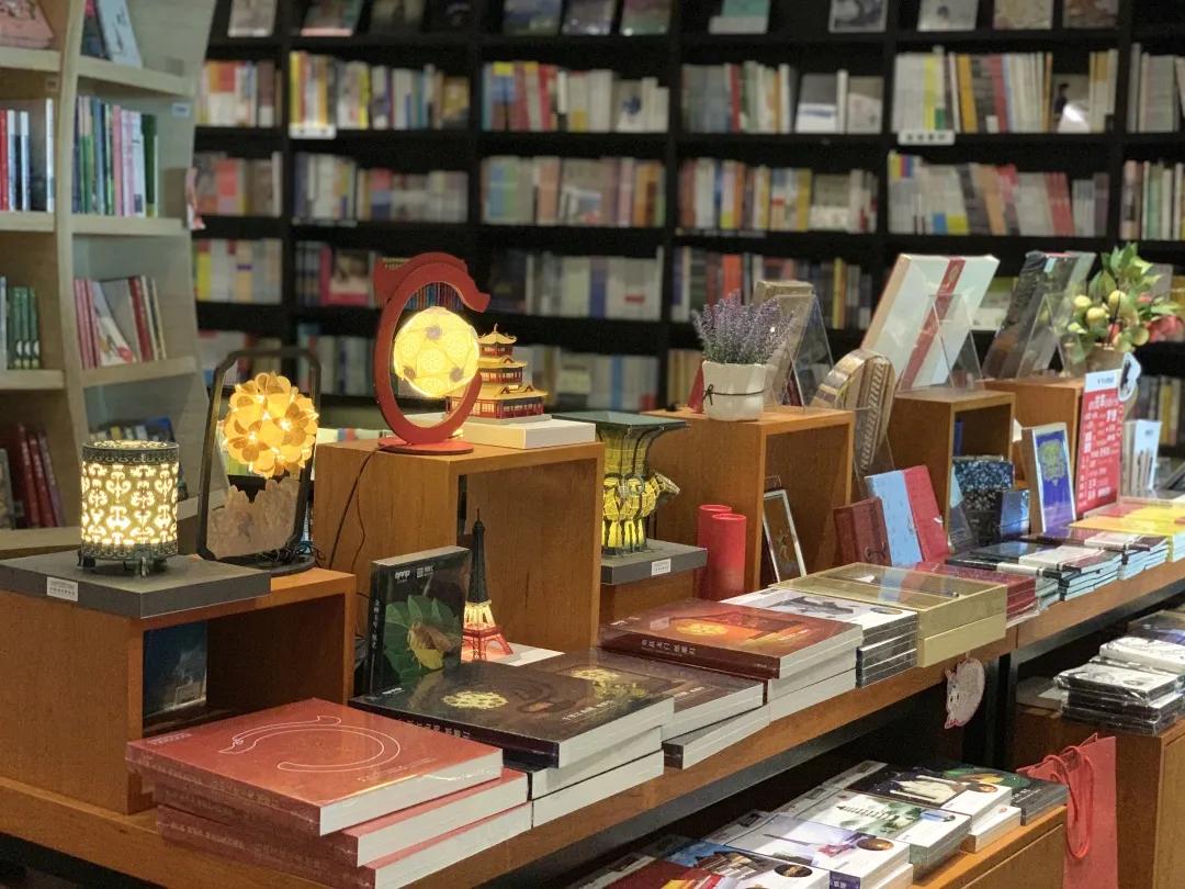 用阅读触摸成都|在成都不能错过的10家书店(下)