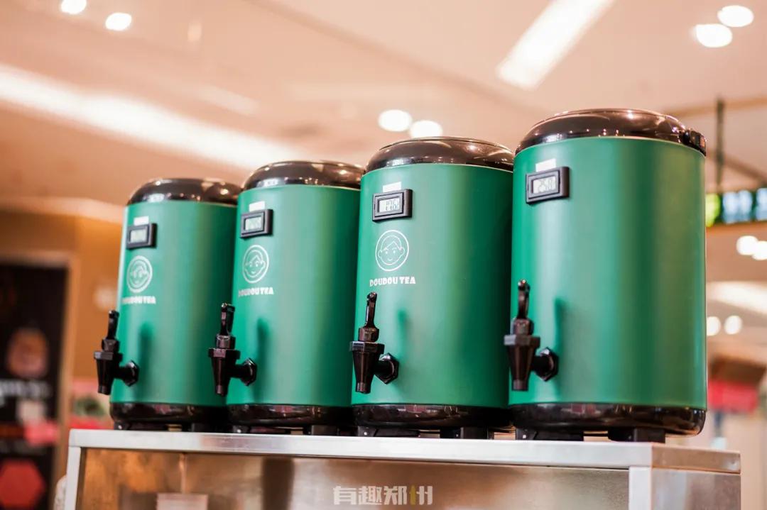 逛陈砦花卉,逛完街来杯温暖的奶茶