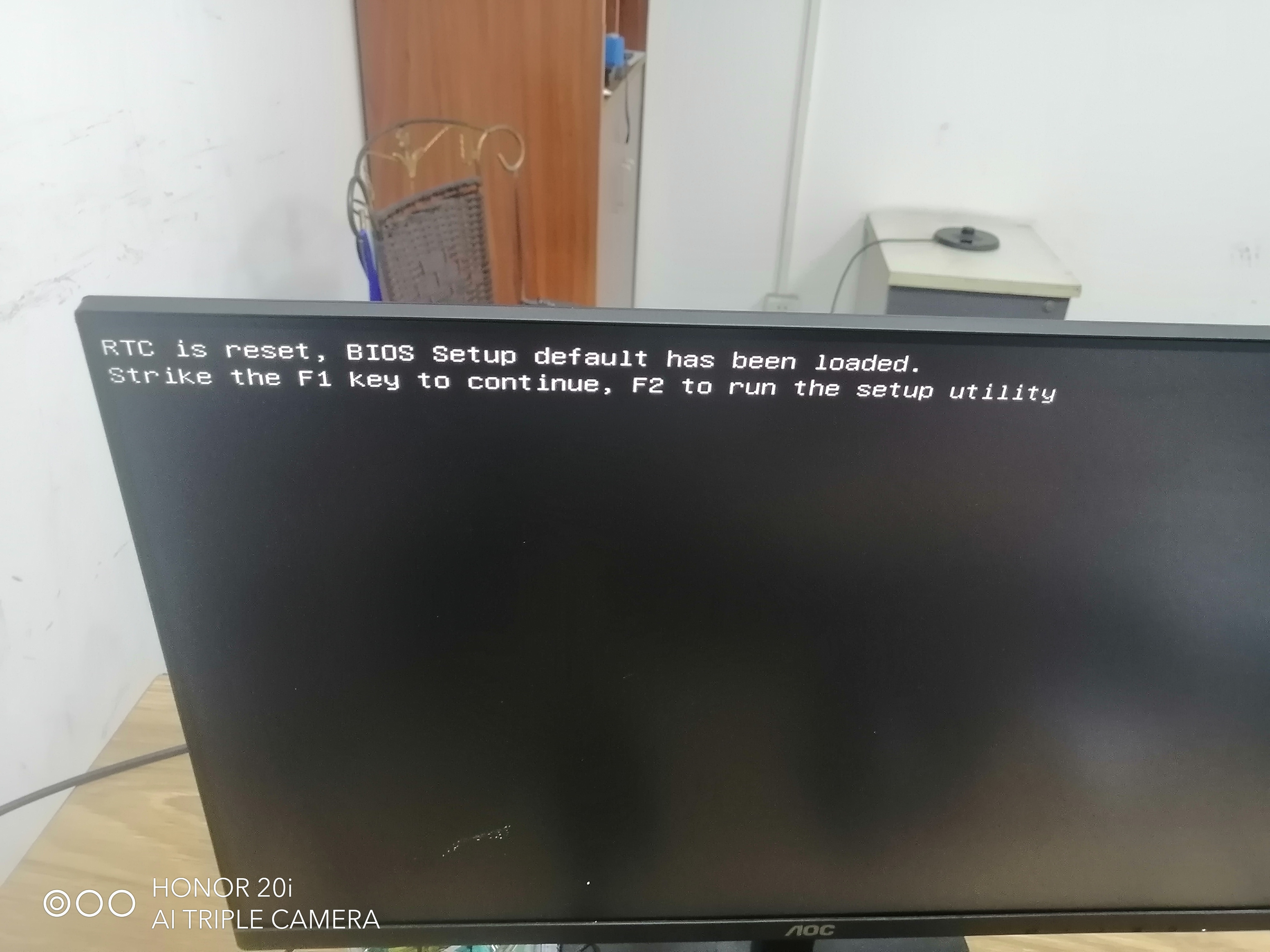 电脑主机间歇性断电重启,电脑主机总是反复重启怎么办