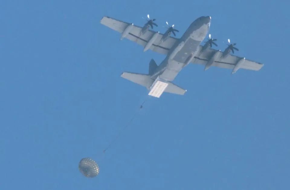 运输机改巡航导弹轰炸机,运输机改造大型轰炸机