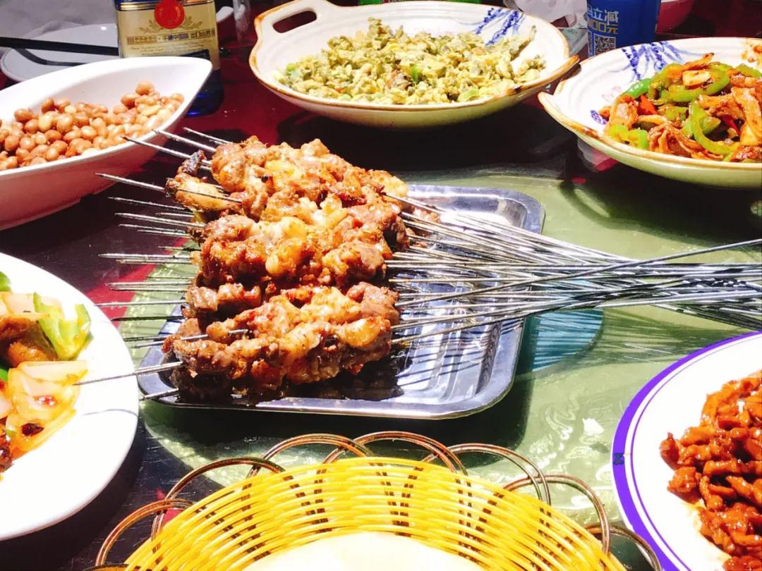 酒局和陌生人怎么说话,陌生酒局如何应对