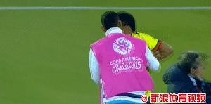 内马尔假动作突破,内马尔经典庆祝动作被模仿