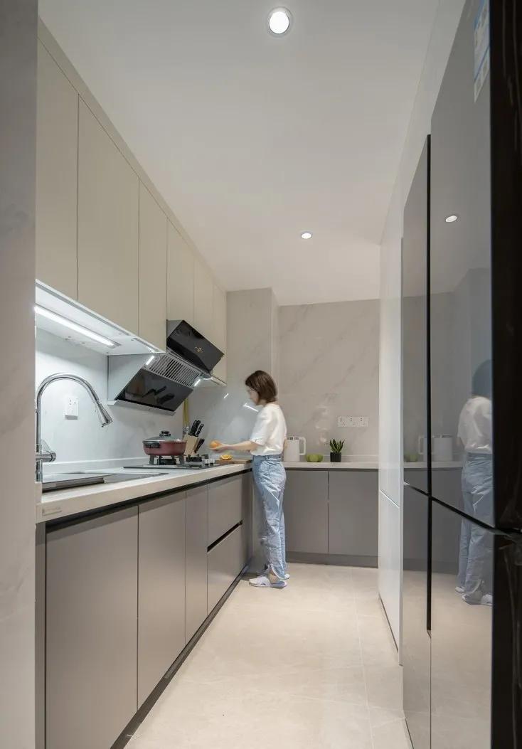 80平客厅书房一体设计,80平三室一厅简约现代装修风格