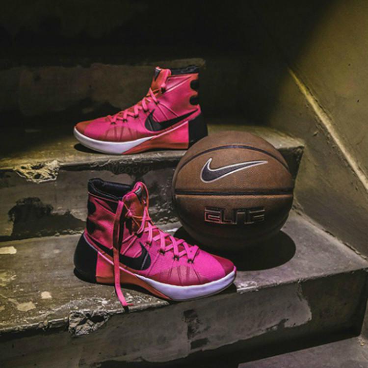 球星上脚的都是什么鞋,众多球星上脚的板鞋