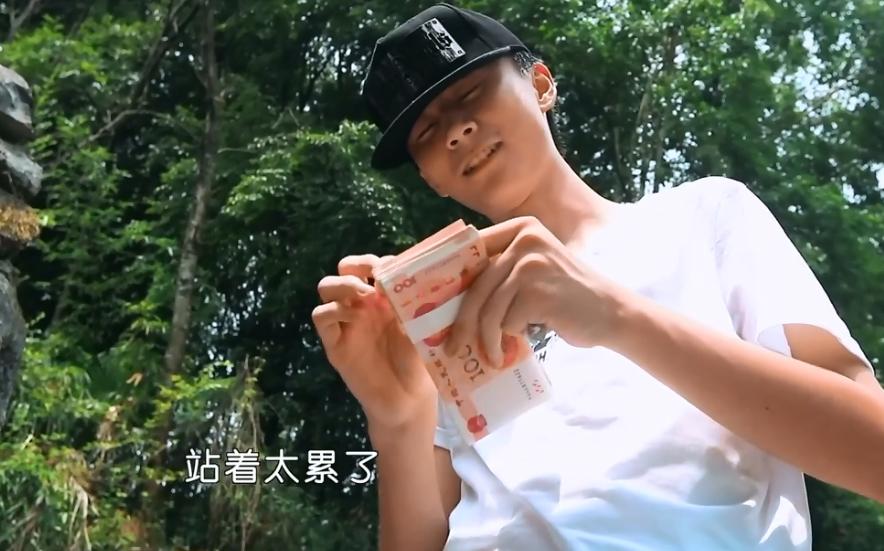 变形计导演打富二代,变形计中脾气最暴躁的少年