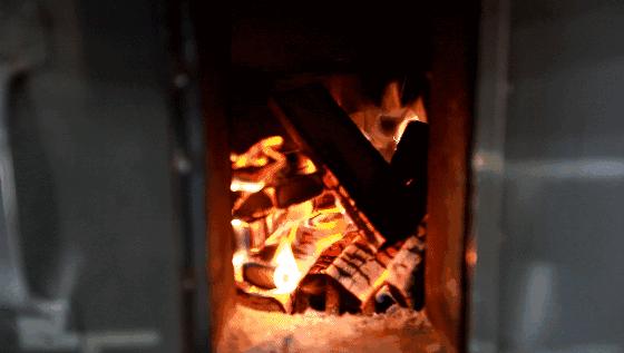 别再从日本背饭煲了！中国造的“铸铁电饭煲”，做饭媲美万元级