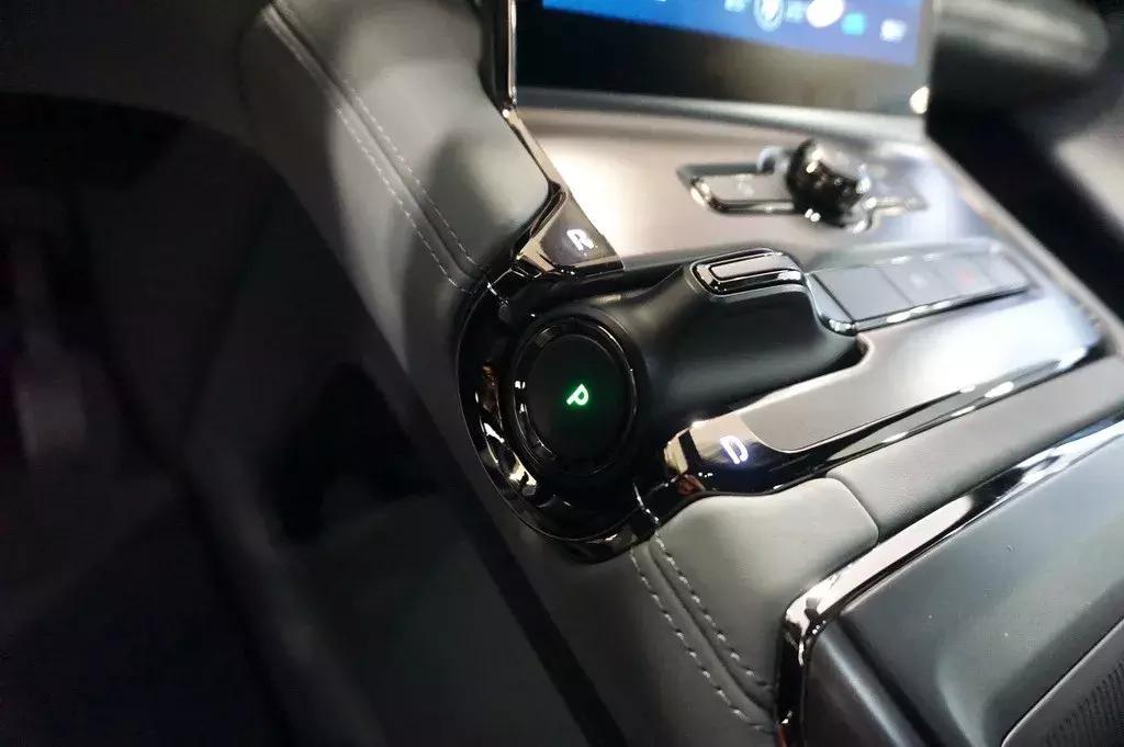 续航里程超过2000公里的燃油suv,12万元混合动力续航600kmsuv