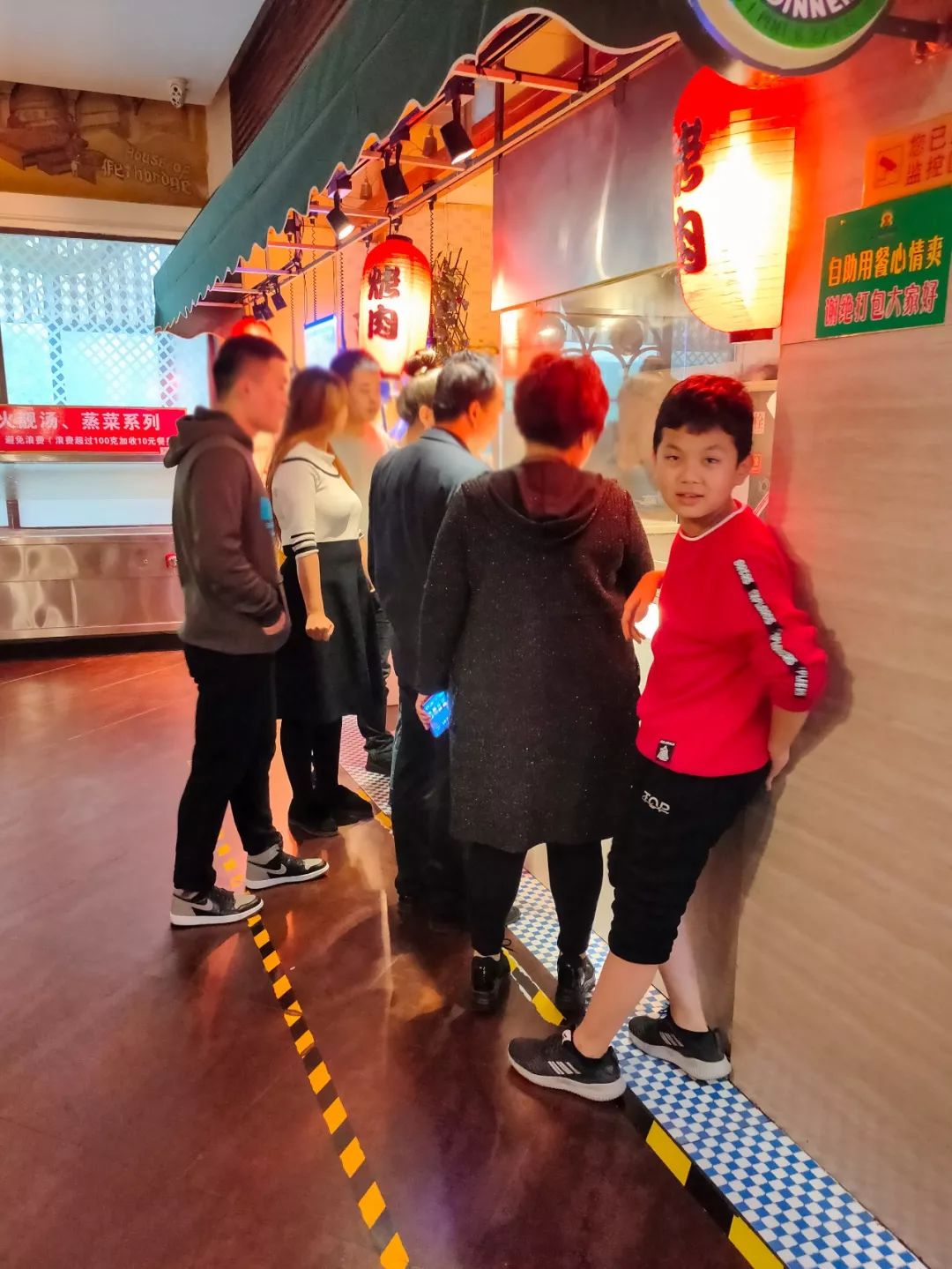 西安保尔森自助餐2024年还开着吗,西安龙首村保尔森自助餐