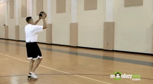 怎么样能练好白巧克力那样的传球,白巧克力巅峰传球