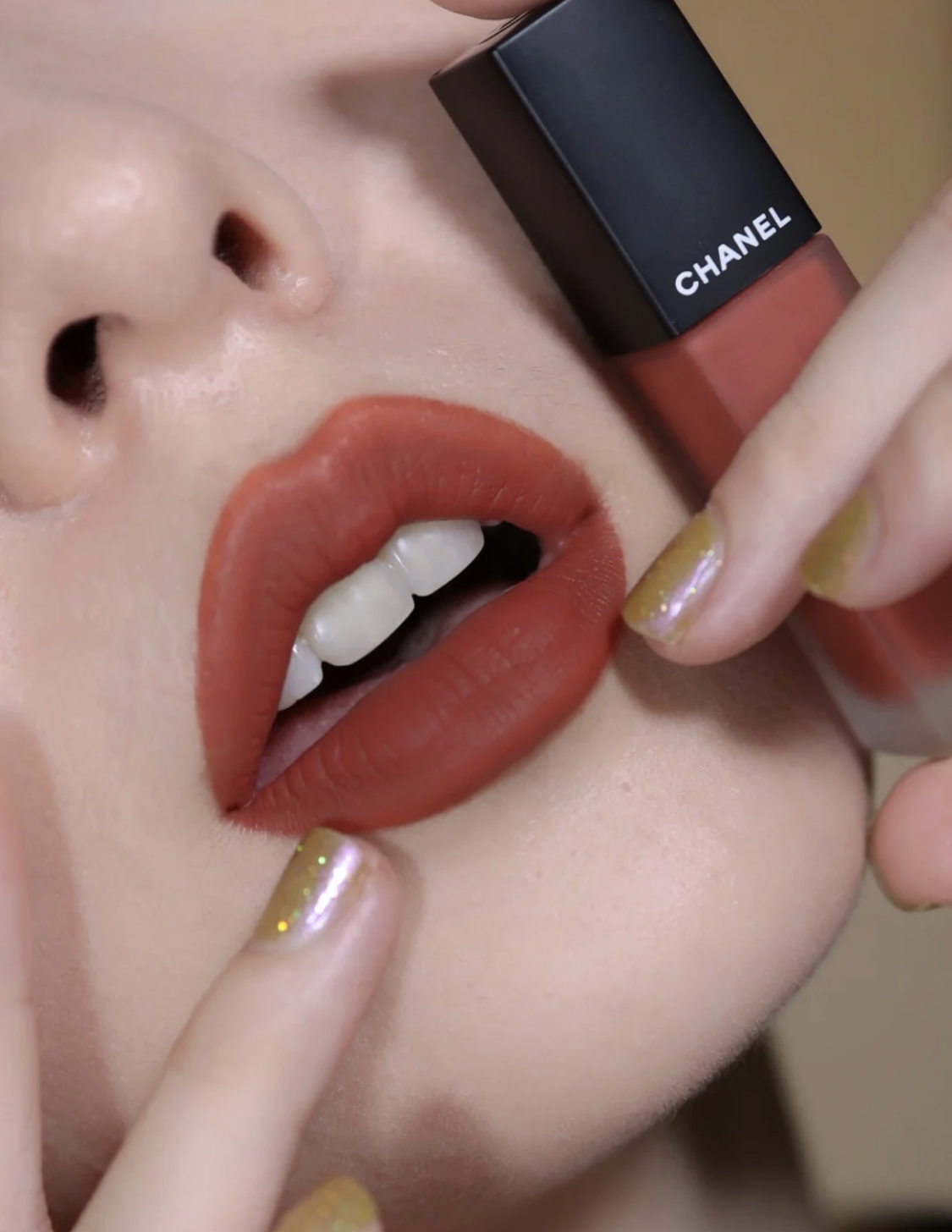 5支合适30岁女人的口红，颜色低调又耐看，素颜涂也显白