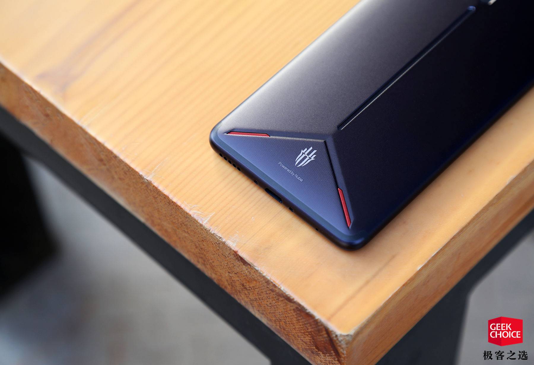 红魔mars评测发热,红魔mars和黑鲨的散热功能