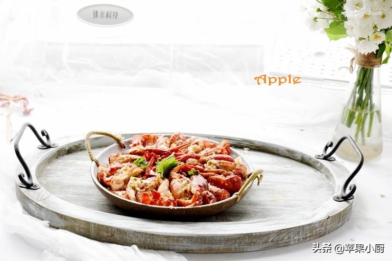 蒜蓉小龙虾不用油炸直接炒怎么做,小龙虾做法不油炸蒜蓉