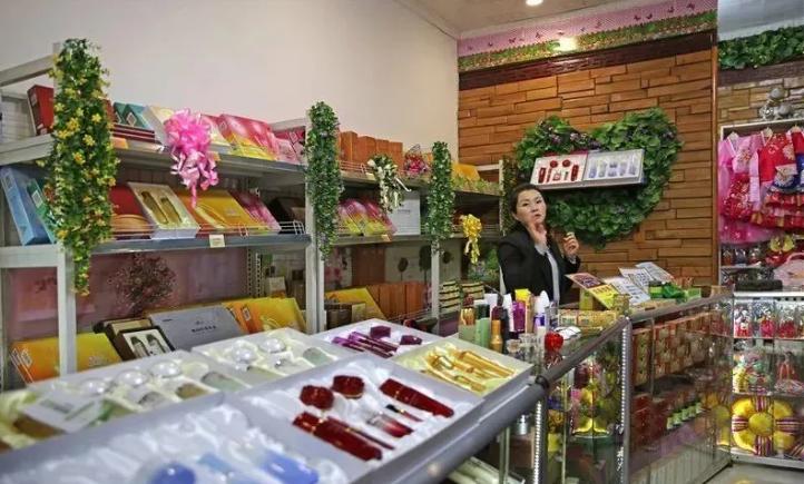 中国游客在朝鲜购物,朝鲜购物中国人必买