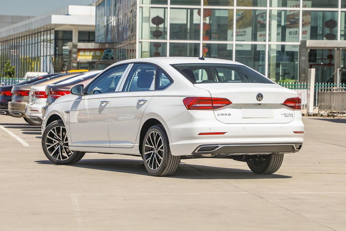 大众朗逸值得买吗哪款好,最亲民最合适的家用车型大众朗逸