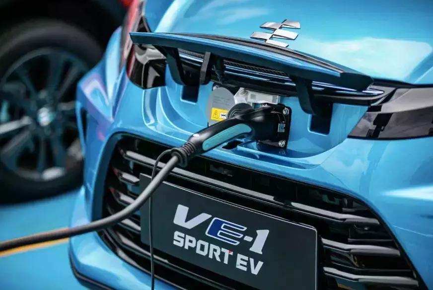 本田怎么就买发动机送车了,本田买发动机送的旅行车