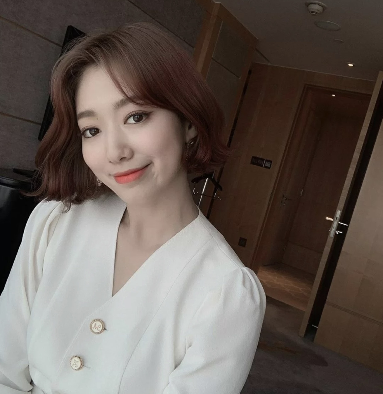 今年流行女超短发方脸,圆胖脸女生适合的超短发减龄