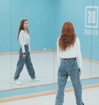 甩头基本功练习动作,零基础学跳甩头舞