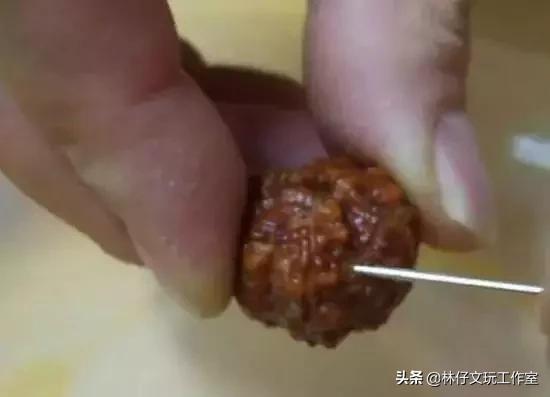 怎样把金刚菩提手串清理干净,深度清理过的金刚菩提能盘玩吗