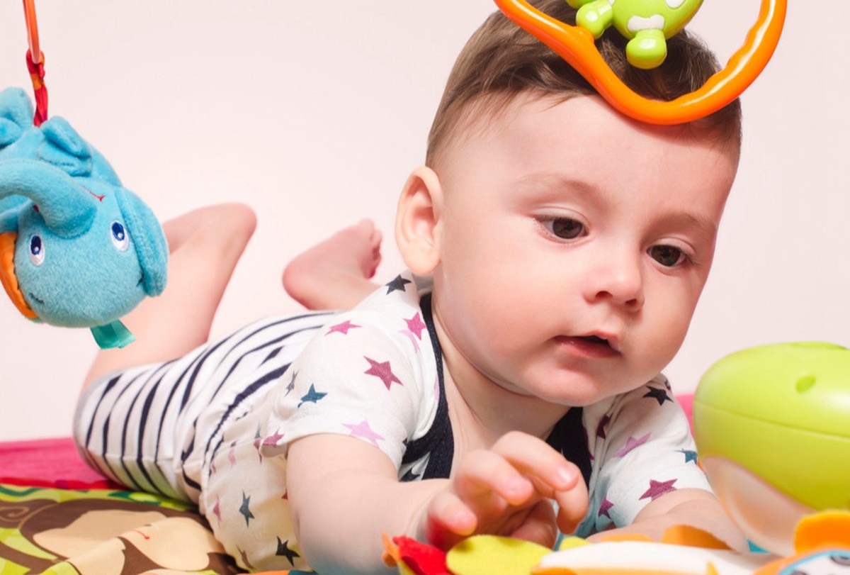 五个月宝宝应该会什么本领正常,5个月宝宝啥能力
