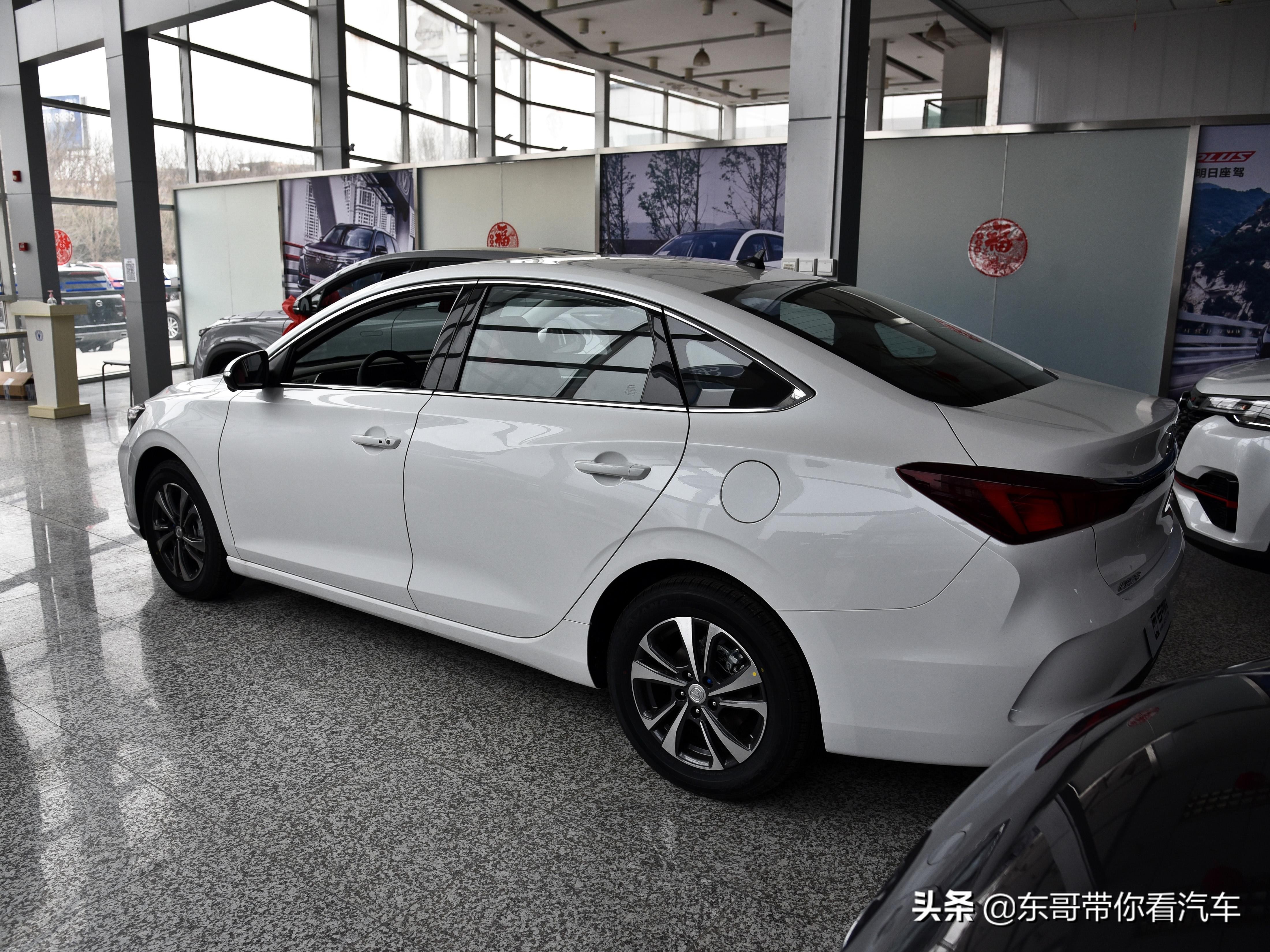 可以和日系比油耗的国产车,长安和日系车