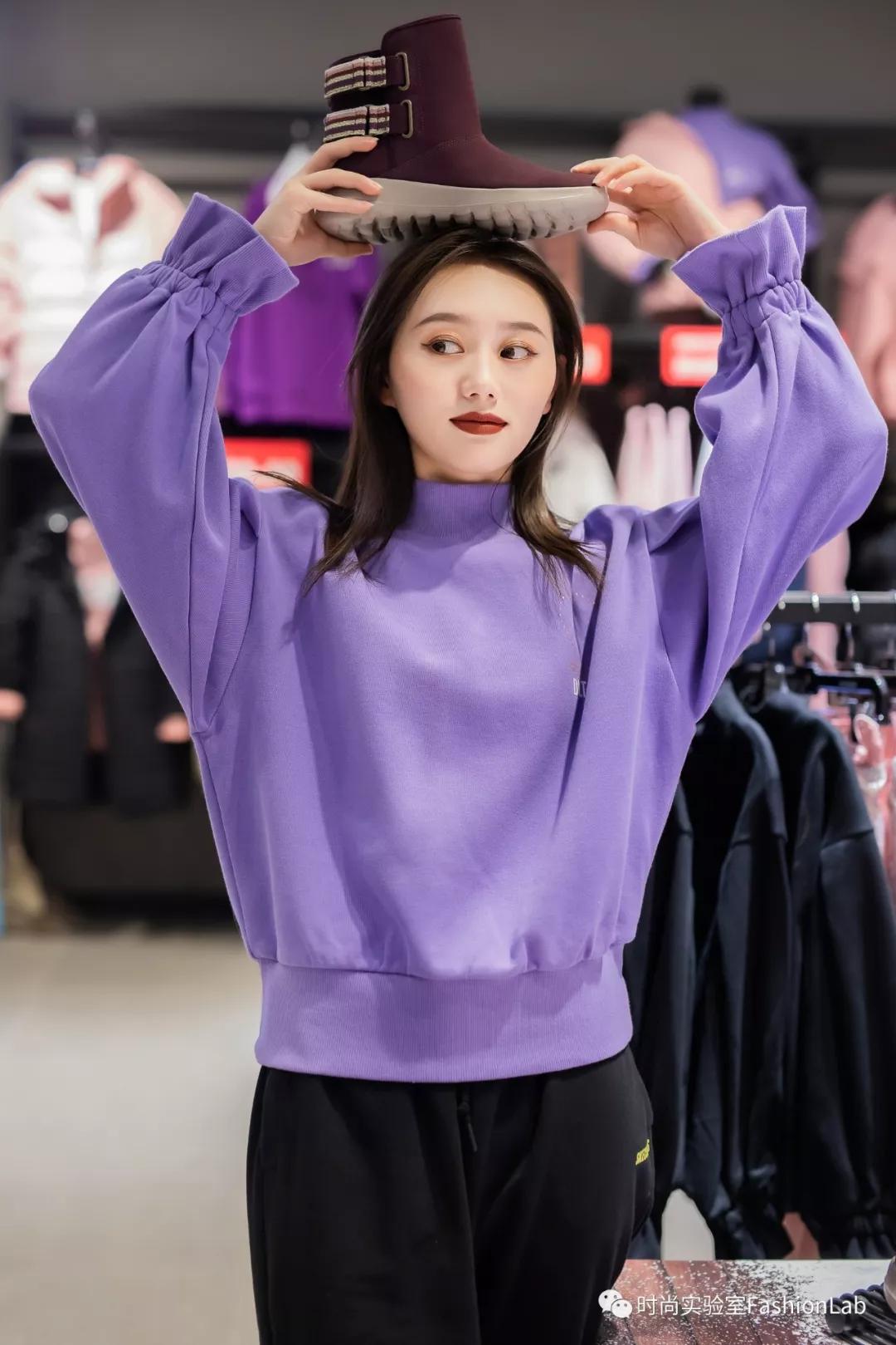 送对年终礼物是当代青年的社交核*器武**