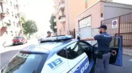 那些暗网中被拍卖的*奴性**，是如何上钩的