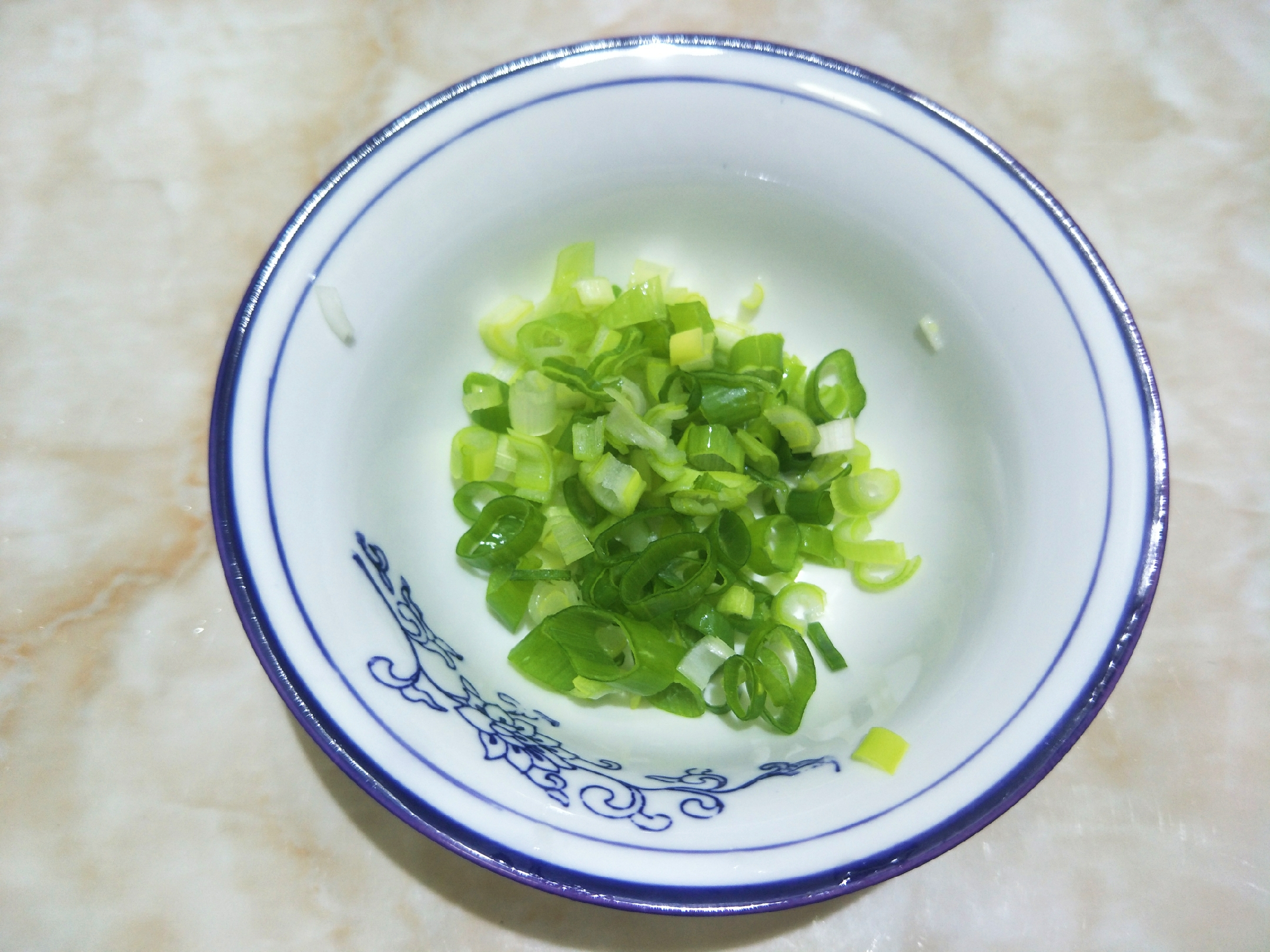 烙饼不硬的方法发面饼凉了不硬,烙饼总是外面糊了里面不熟