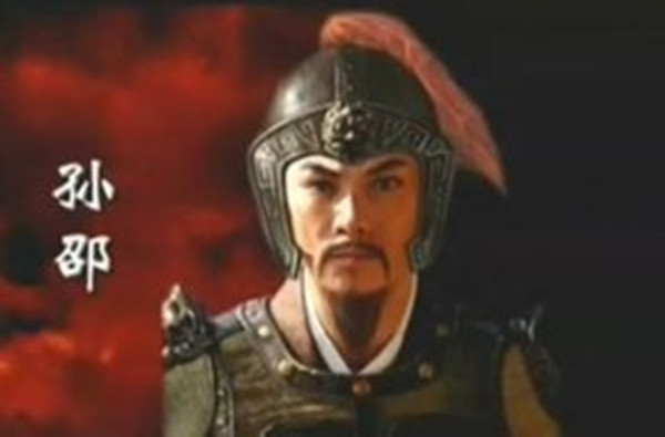 三国演义的张昭怎么老是投降,三国名臣张昭是怎么死的