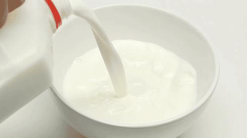 10秒去黑眼圈小妙招,5分钟去黑眼圈小方法视频教程