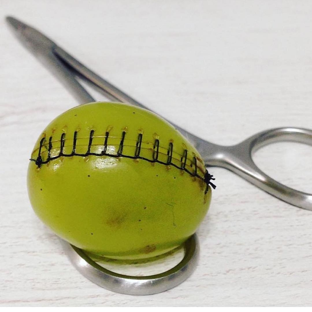 做手术时血是怎样止住,医生在做手术时如何止血