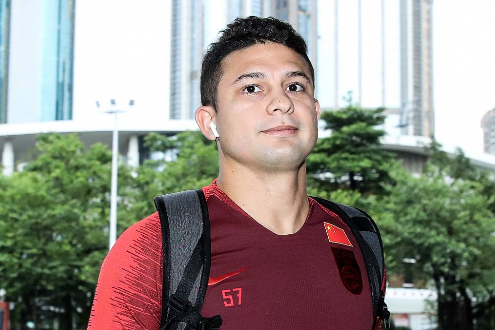 国足归化球员参加世界杯,历史性时刻国足上五名归化