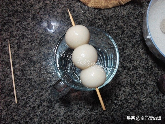 怎么用一杯元气满满乳茶做奶茶,手把手教你做奶茶之红豆椰果奶茶