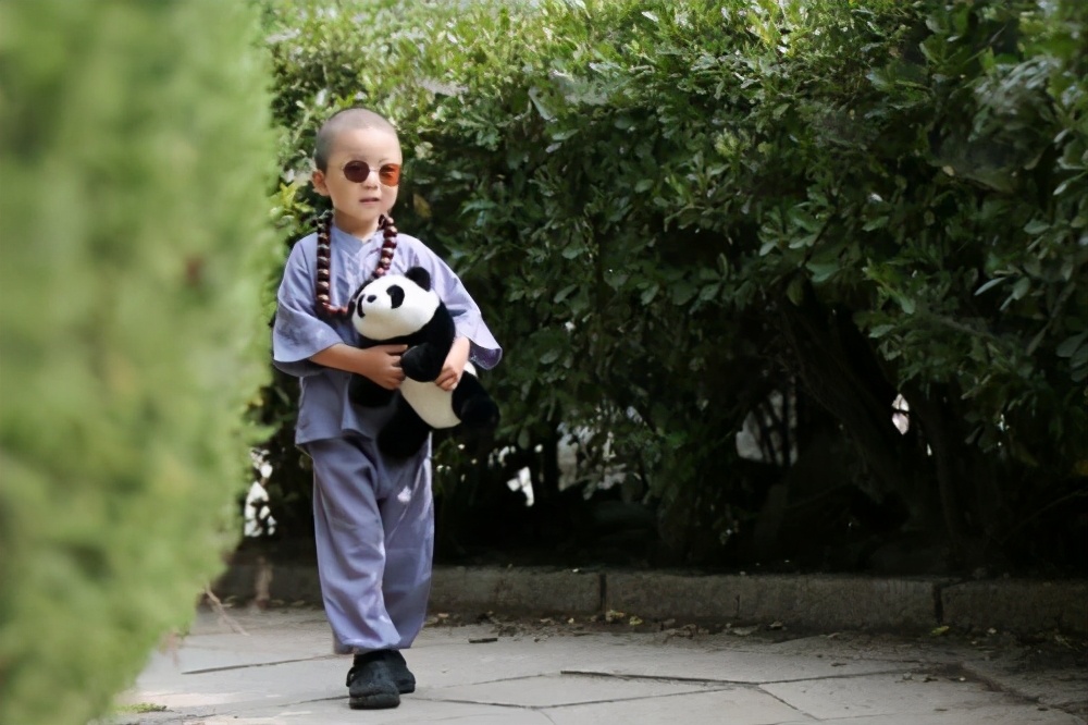 道士频繁下山的原因有哪些,为什么乱世时和尚下山道士上山