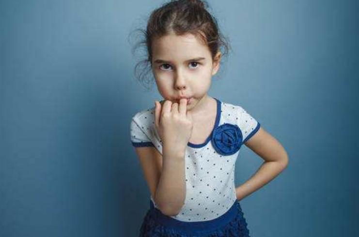 如何让宝宝戒掉吸吮手指,宝宝吮吸拇指怎么戒