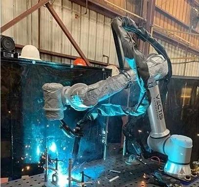 璐规柉鎵樻満鍣ㄤ汉,璐规柉鎵樺鍔熻兘骞冲彴