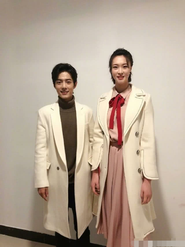 肖战最新同框,肖战早期同框